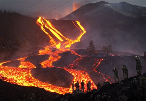 La Palma Volcanic Eruption: A Spectacular Display of Nature's Fury and its Impact on Islanders